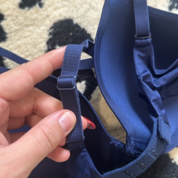 NWT Gap Body T-shirt Bra in navy - Picture 7 of 9